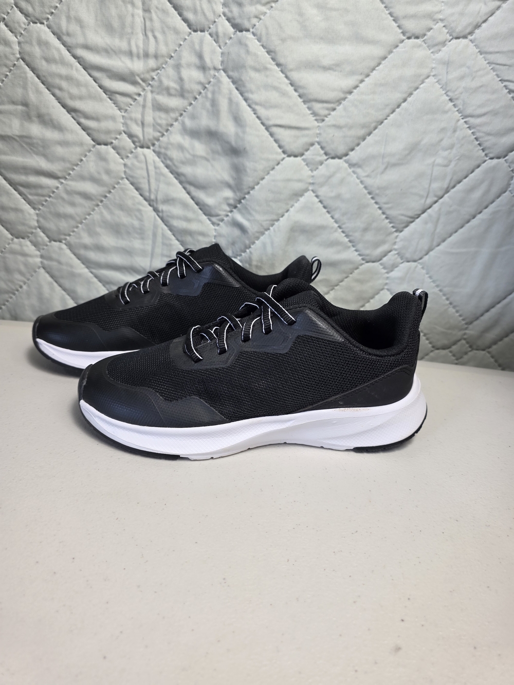 Kid's Black Athletic Sneakers - Lightweight Everyday Shoes Sz 4